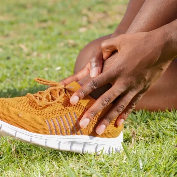 Courbatures après le sport : que se passe-t-il vraiment dans les muscles ?